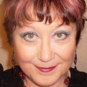 Meet your Posher, Carrie